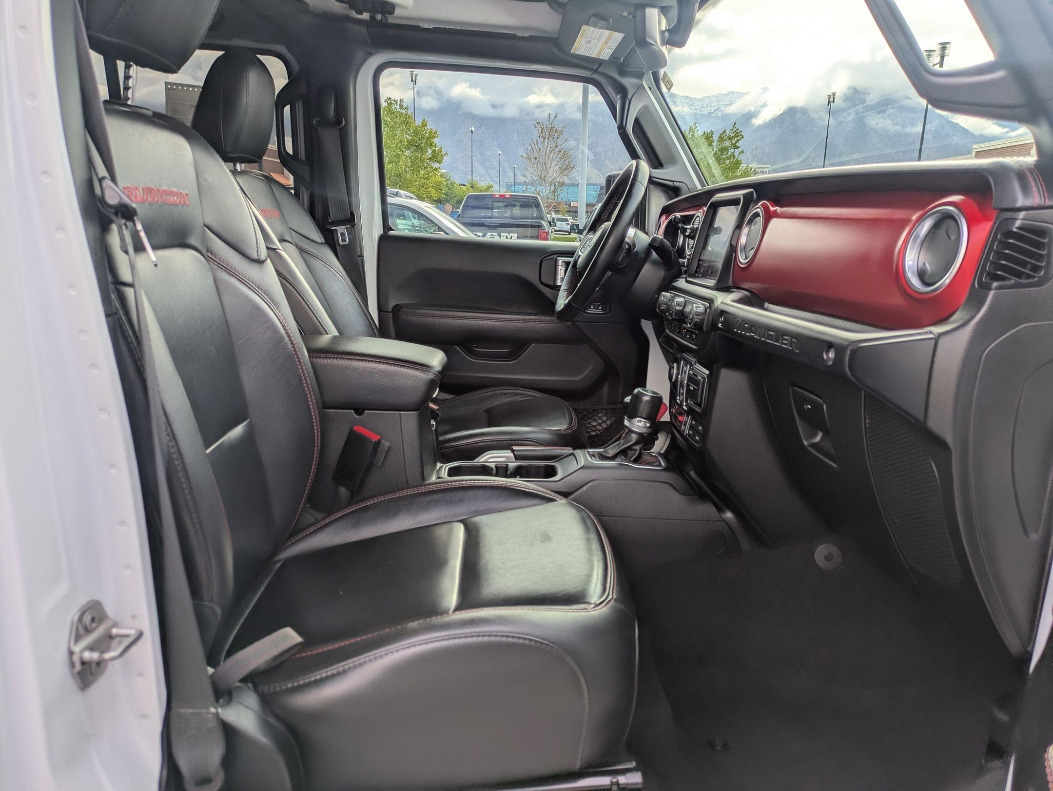 Used 2021 Jeep Wrangler Unlimited Rubicon AWD/4WD image 34