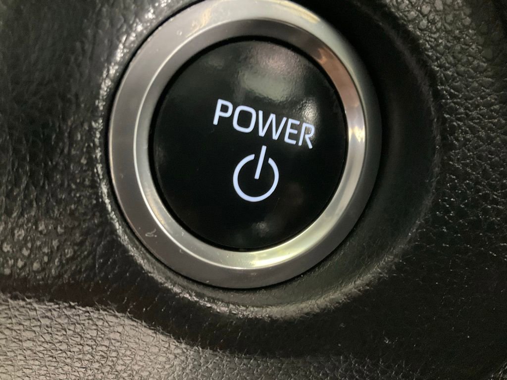 Used 2023 Toyota RAV4 SE image 19