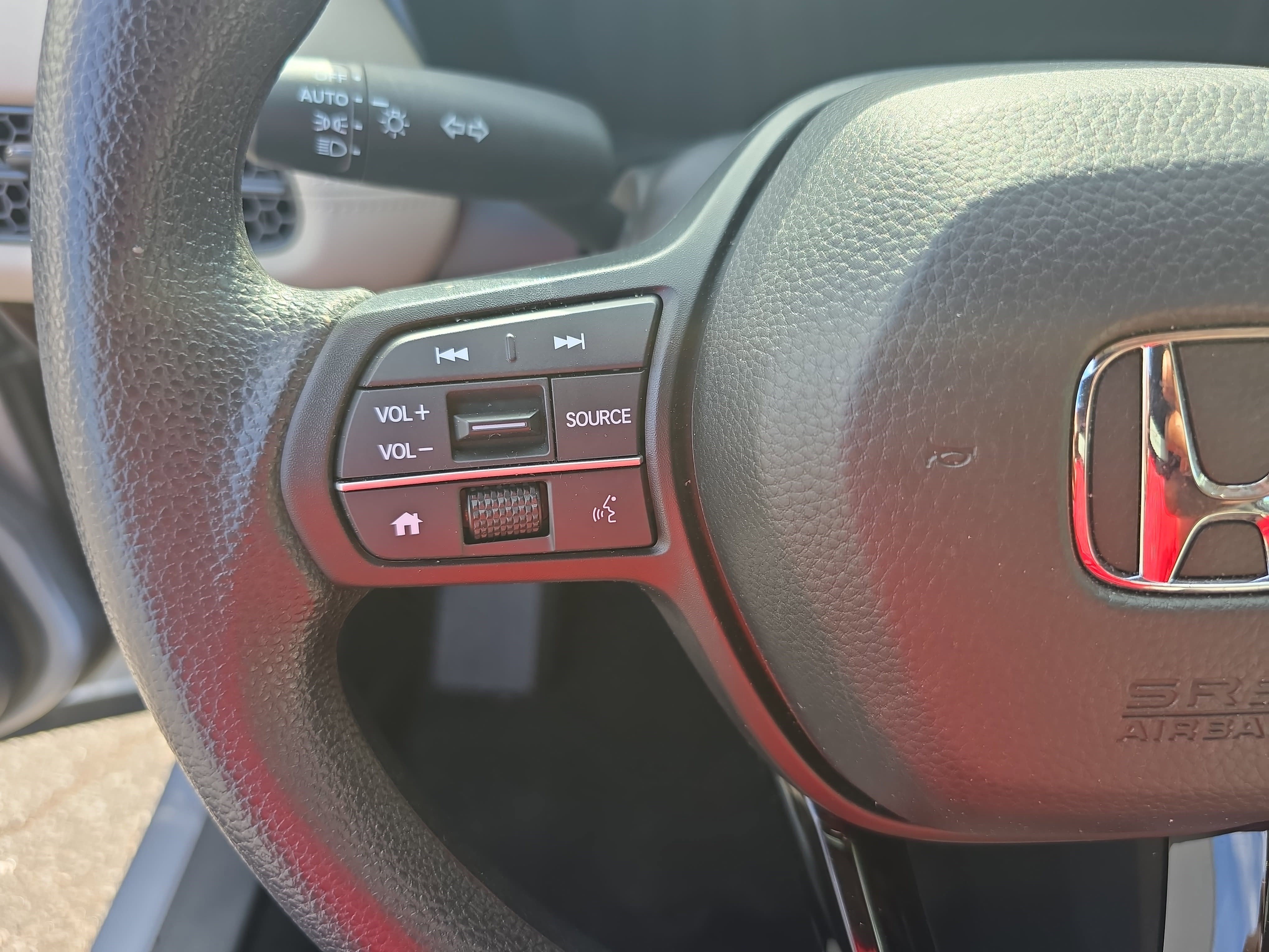 Used 2023 Honda HR-V LX image 17