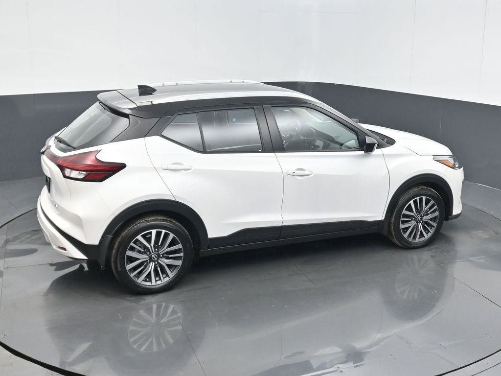 Used 2024 Nissan Kicks SV FWD image 24