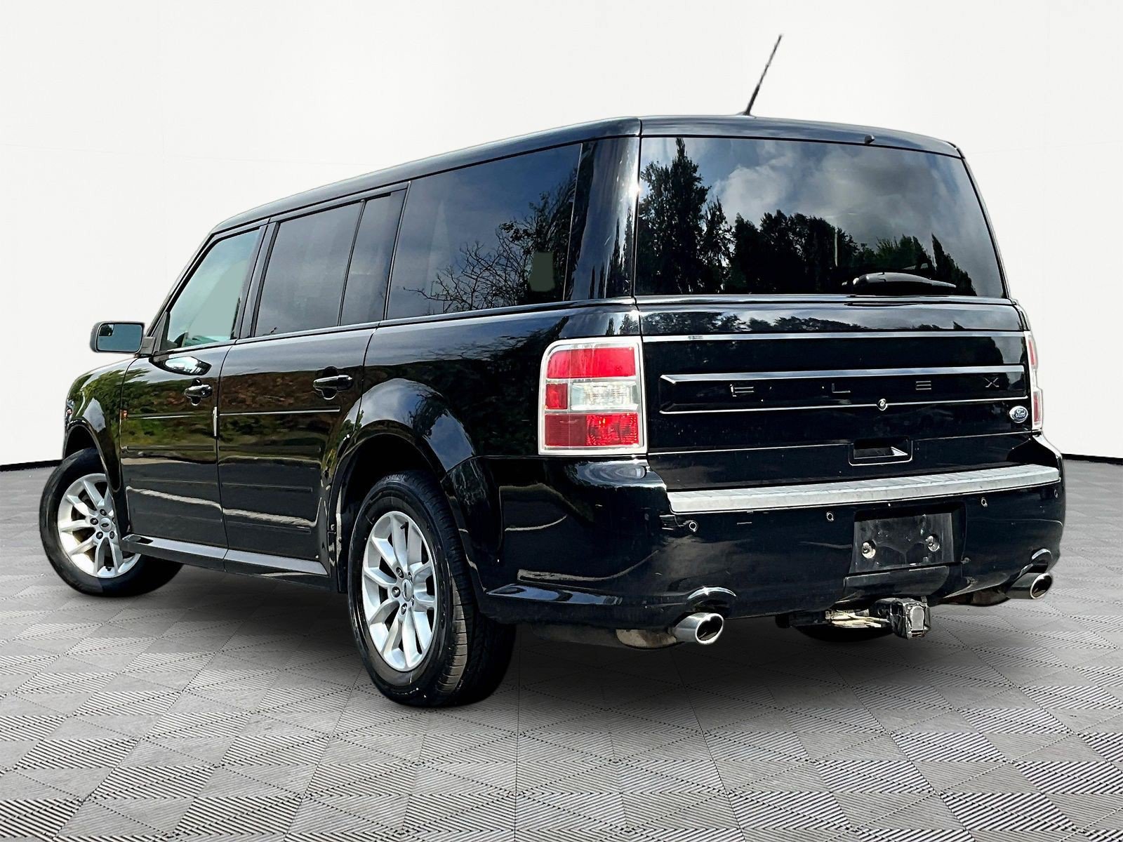 Used 2018 Ford Flex SE FWD image 4