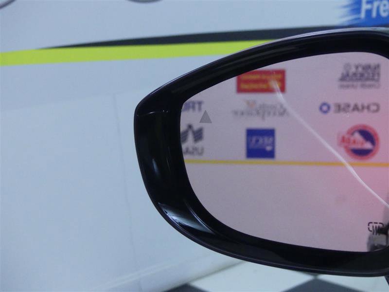 Used 2023 Chrysler Pacifica Limited AWD/4WD image 29