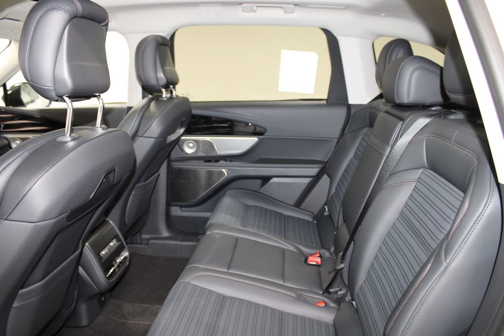 New 2026 Lincoln Nautilus Reserve AWD/4WD image 23