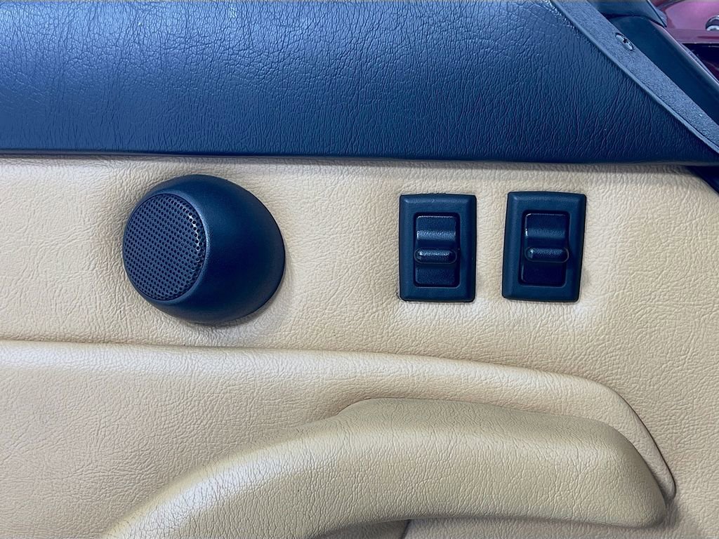 Used 1997 Porsche 911 Carrera image 9