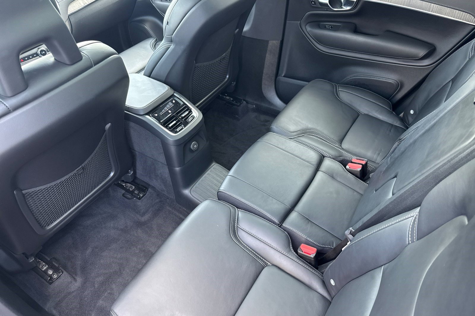 Used 2022 Volvo XC90 T8 Inscription w/ Advanced Package image 15