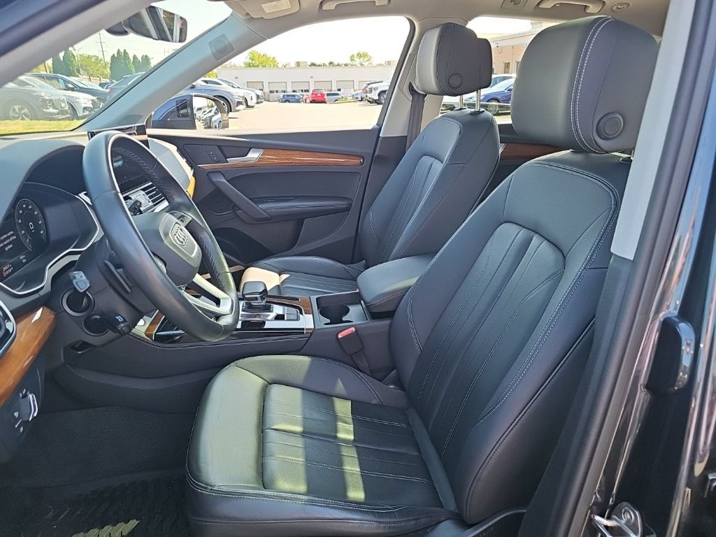 Certified 2024 Audi Q5 2.0T Premium Plus AWD/4WD image 3
