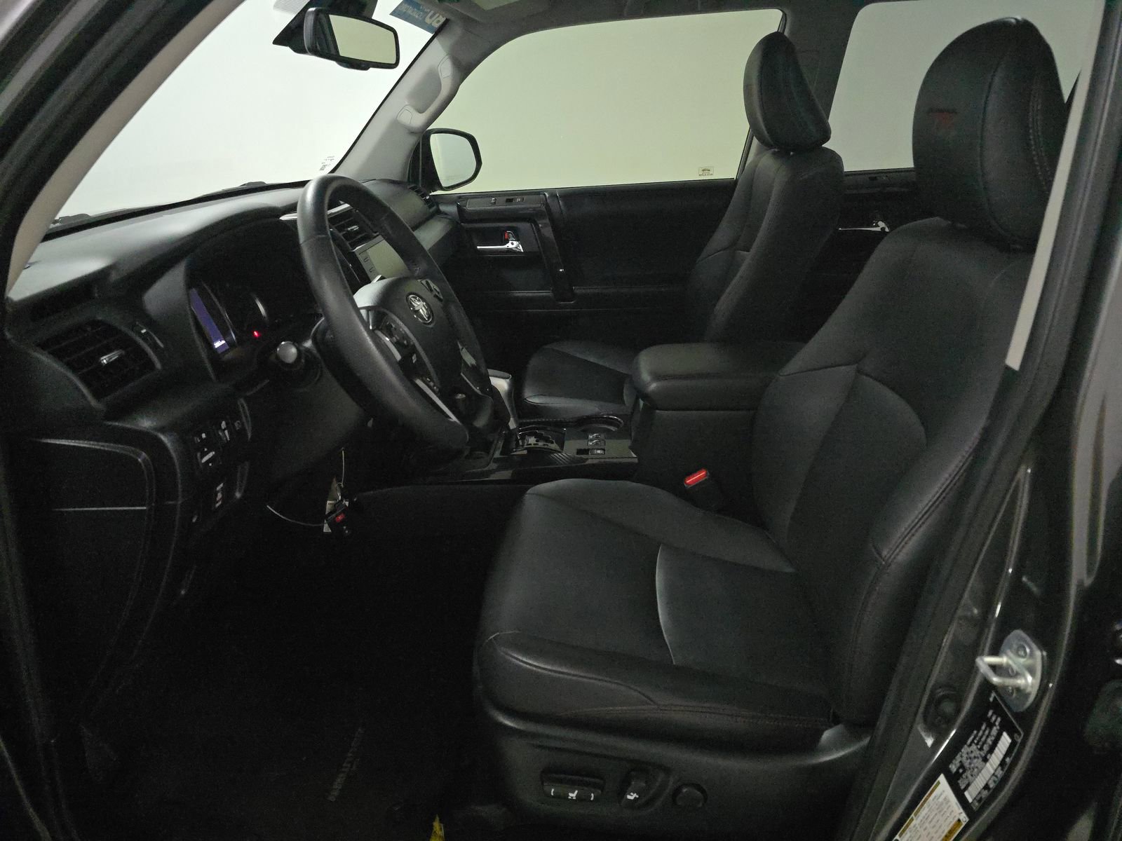 Used 2020 Toyota 4Runner TRD Off-Road Premium image 8