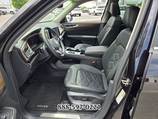 Certified 2025 Volkswagen Atlas SE w/ Panoramic Sunroof Package FWD image 10