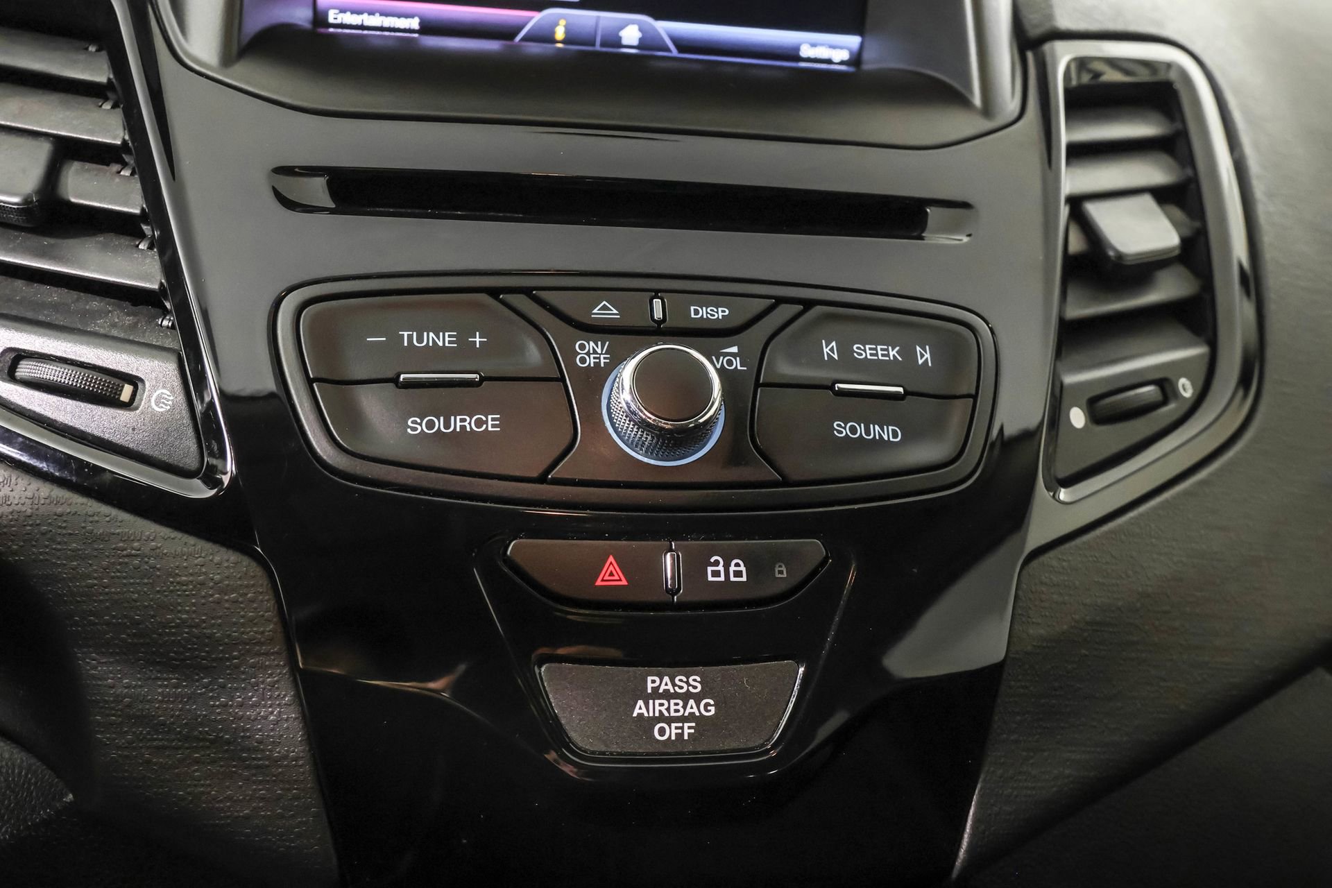 Used 2014 Ford Fiesta SE w/ Equipment Group 201A image 28