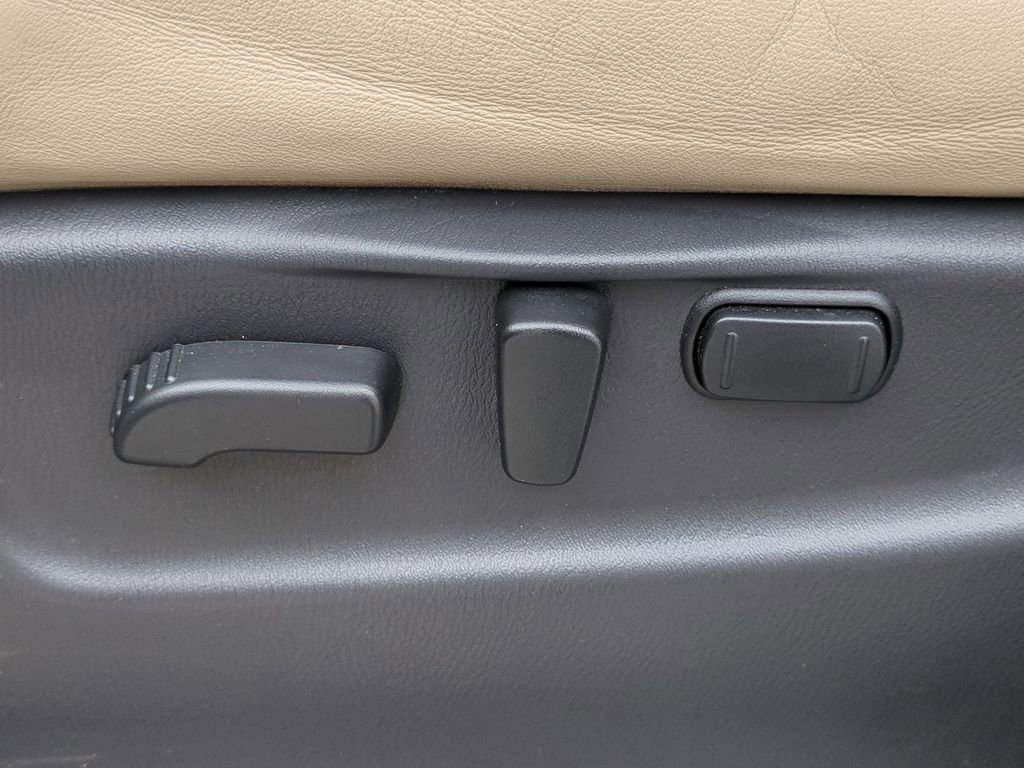 Used 2018 Nissan Armada Platinum w/ Captain Seat Package image 12