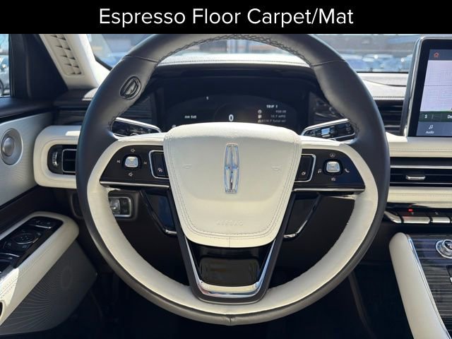 Certified 2023 Lincoln Aviator Black Label w/ Jet Package image 17
