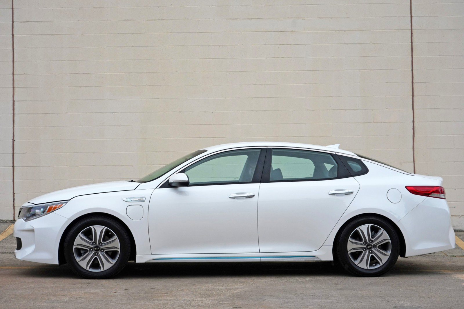 Used 2017 Kia Optima EX FWD image 8
