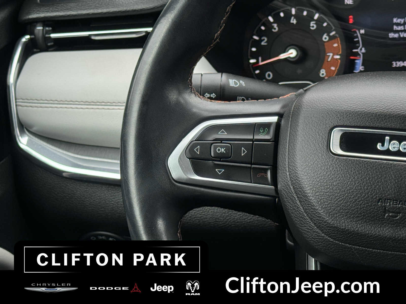 Used 2022 Jeep Compass Limited image 22