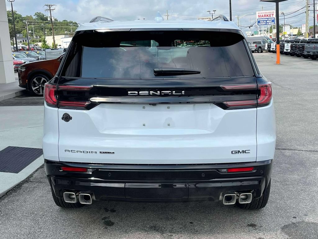 New 2027 GMC Acadia Denali Ultimate w/ LPO, Floor Liner Package AWD/4WD image 4