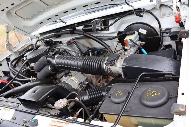 Used 1996 Ford Bronco XLT AWD/4WD image 16