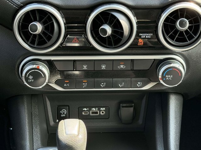 Used 2024 Nissan Sentra SV FWD image 21