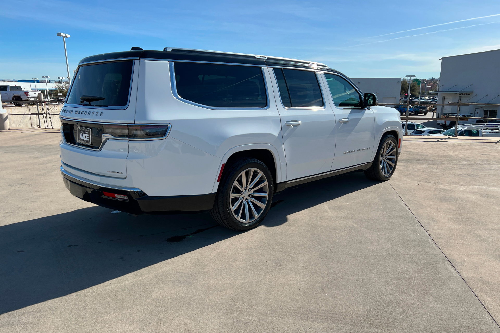 Used 2023 Jeep Grand Wagoneer L Series II image 5