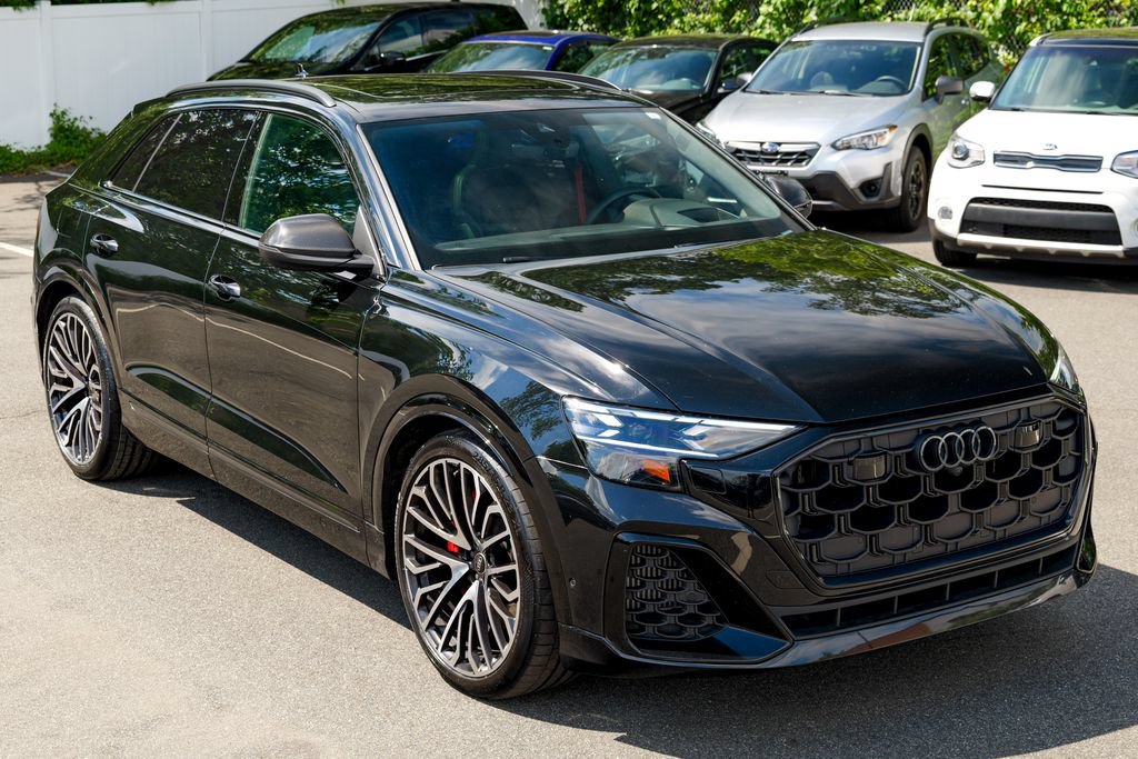 Used 2025 Audi SQ8 Prestige w/ Prestige Package AWD/4WD image 9