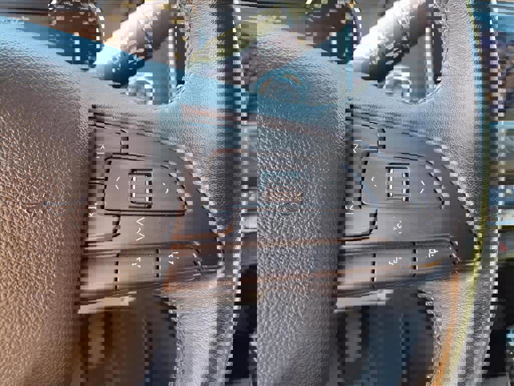 Used 2019 Cadillac XT4 Premium Luxury image 24