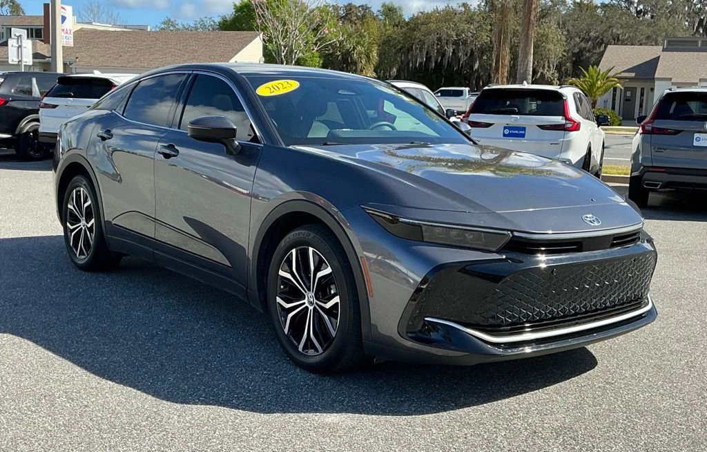 Used 2023 Toyota Crown XLE image 10