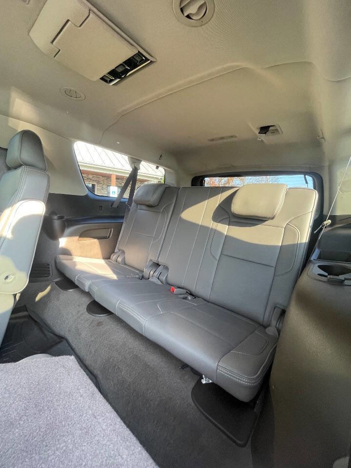 Used 2017 GMC Yukon XL Denali w/ Open Road Package image 16