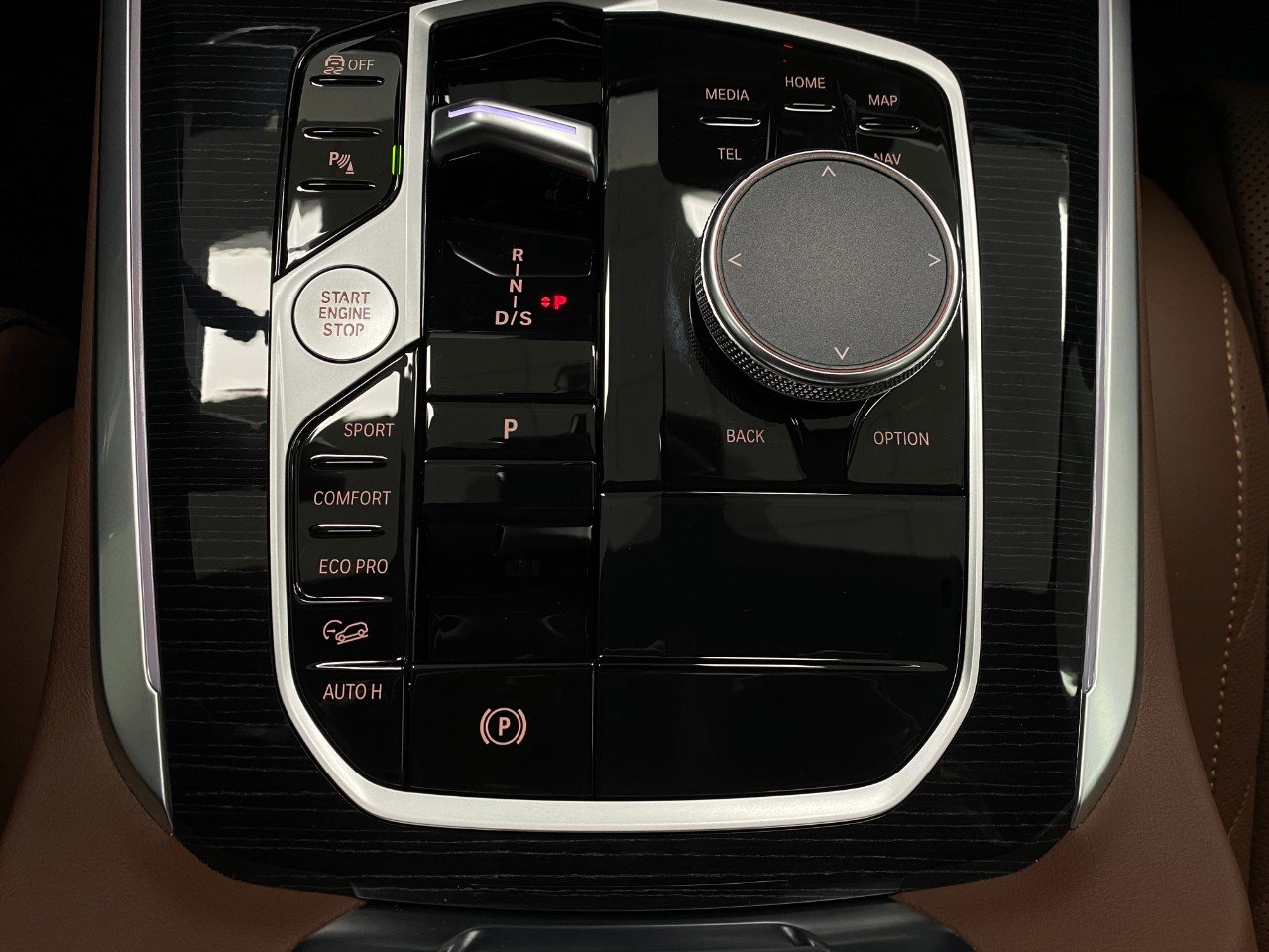 Certified 2026 BMW X5 xDrive40i w/ M Sport Package image 29