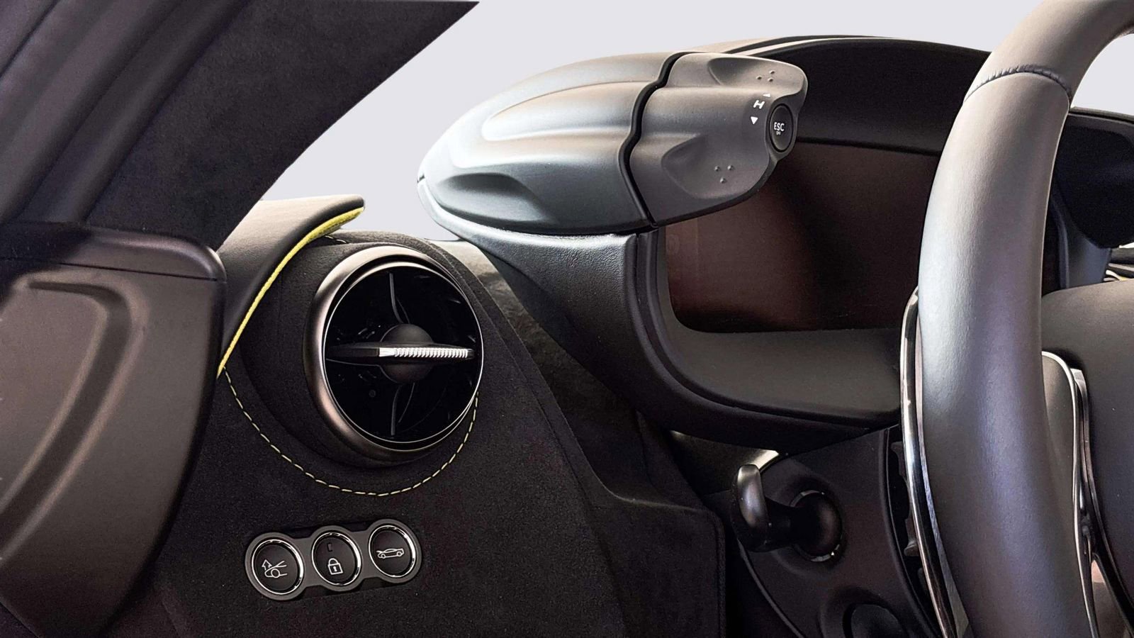 New 2027 McLaren 750S Spider RWD image 29