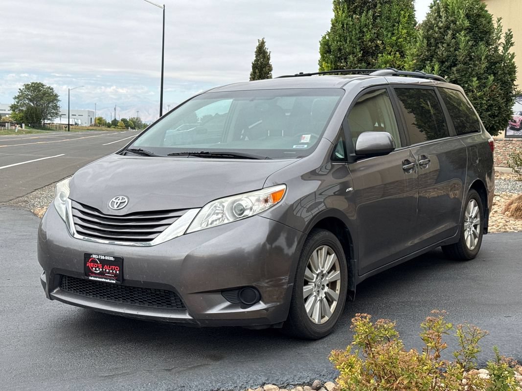 Used 2017 Toyota Sienna LE AWD/4WD image 20
