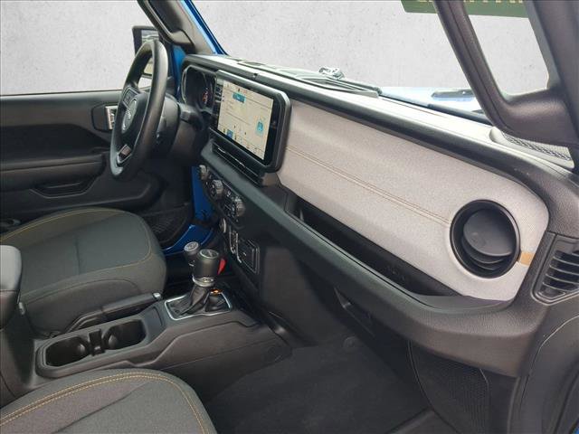 Certified 2025 Jeep Gladiator Sport image 23
