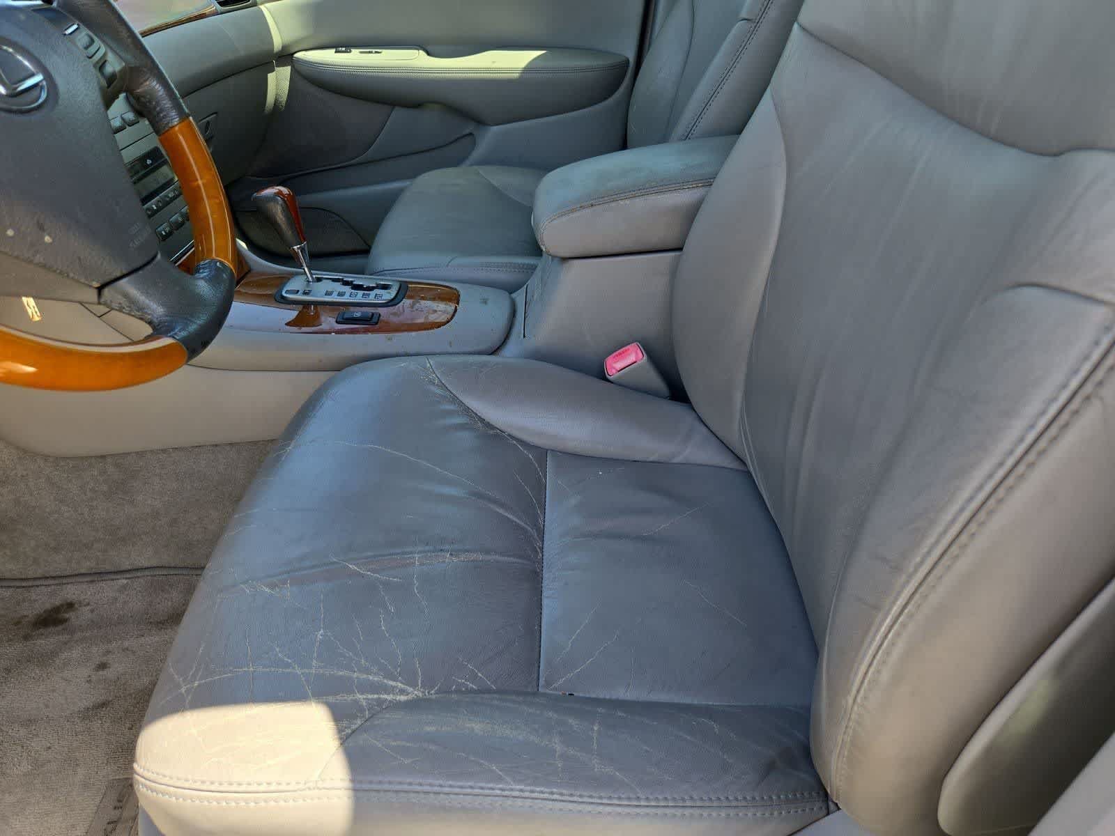 Used 2005 Lexus ES 330 w/ Preferred Accessory Pkg FWD image 14