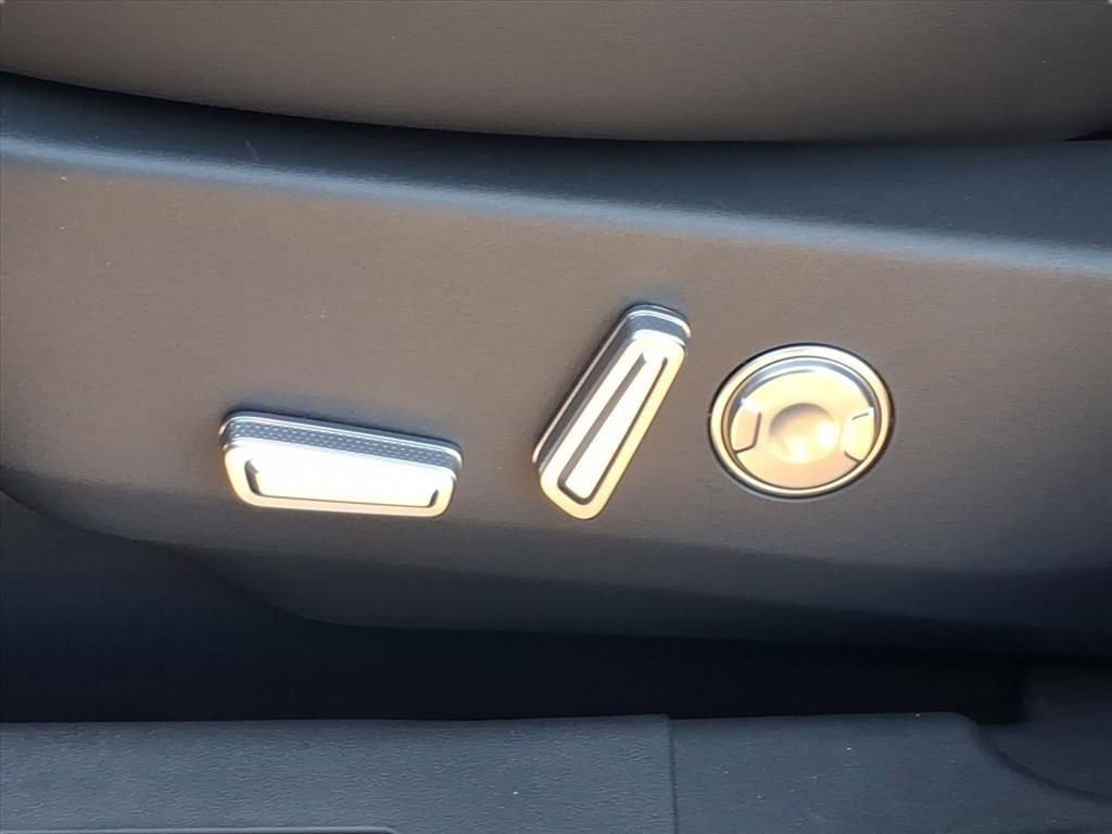 New 2026 Lincoln Nautilus Premier w/ Jet Appearance Package image 18