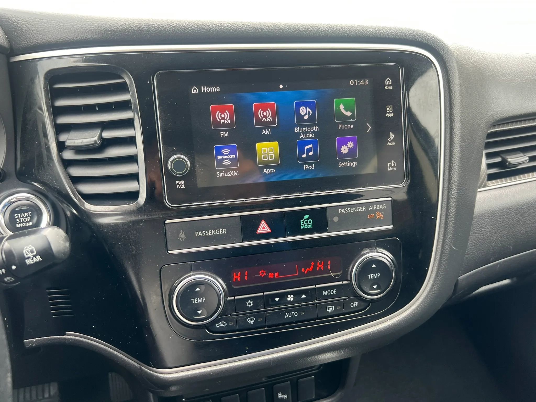 Used 2019 Mitsubishi Outlander SEL image 21