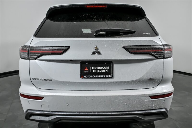 New 2026 Mitsubishi Outlander SEL AWD/4WD image 8