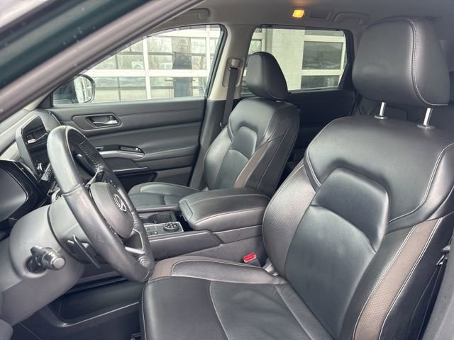 Used 2022 Nissan Pathfinder SL AWD/4WD image 10