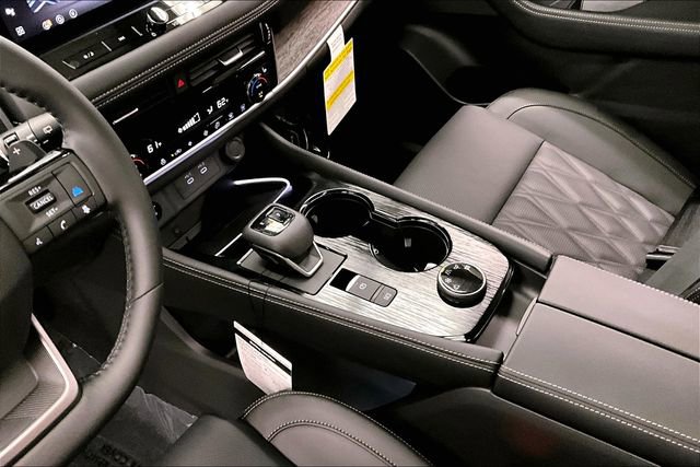 New 2025 Nissan Rogue Platinum image 9