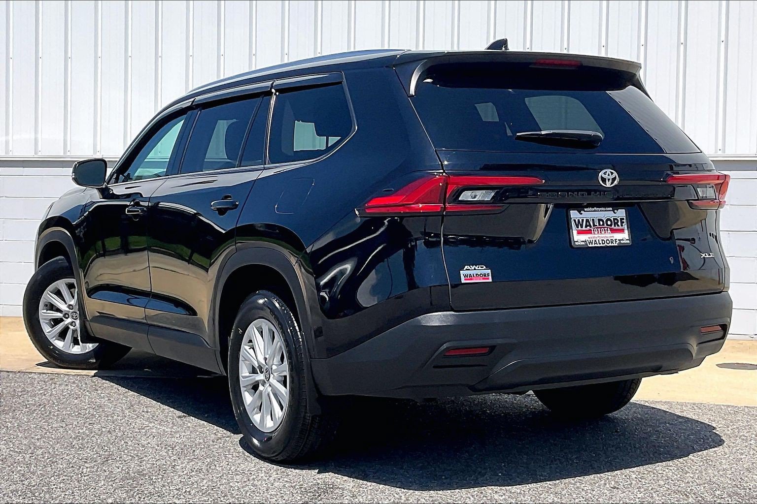 Used 2024 Toyota Grand Highlander AWD image 15