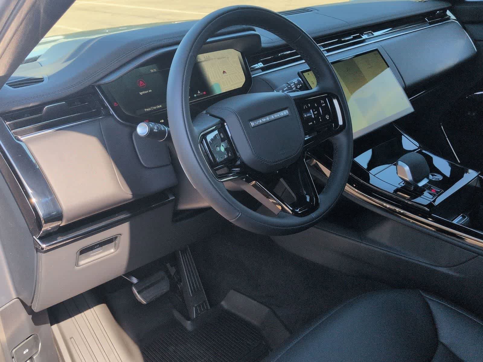 New 2026 Land Rover Range Rover Sport Dynamic SE AWD/4WD image 2