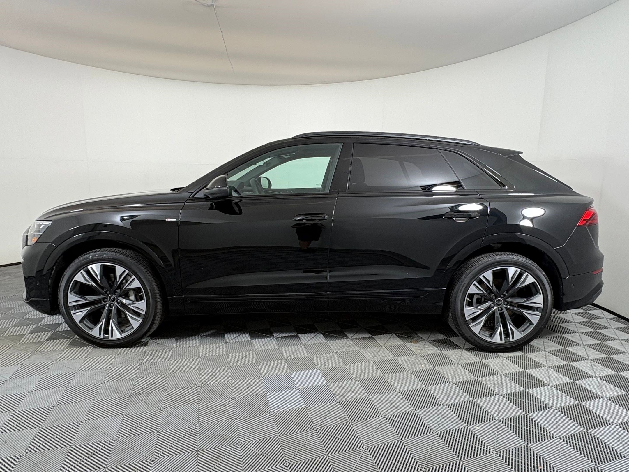 New 2026 Audi Q8 Premium Plus image 2