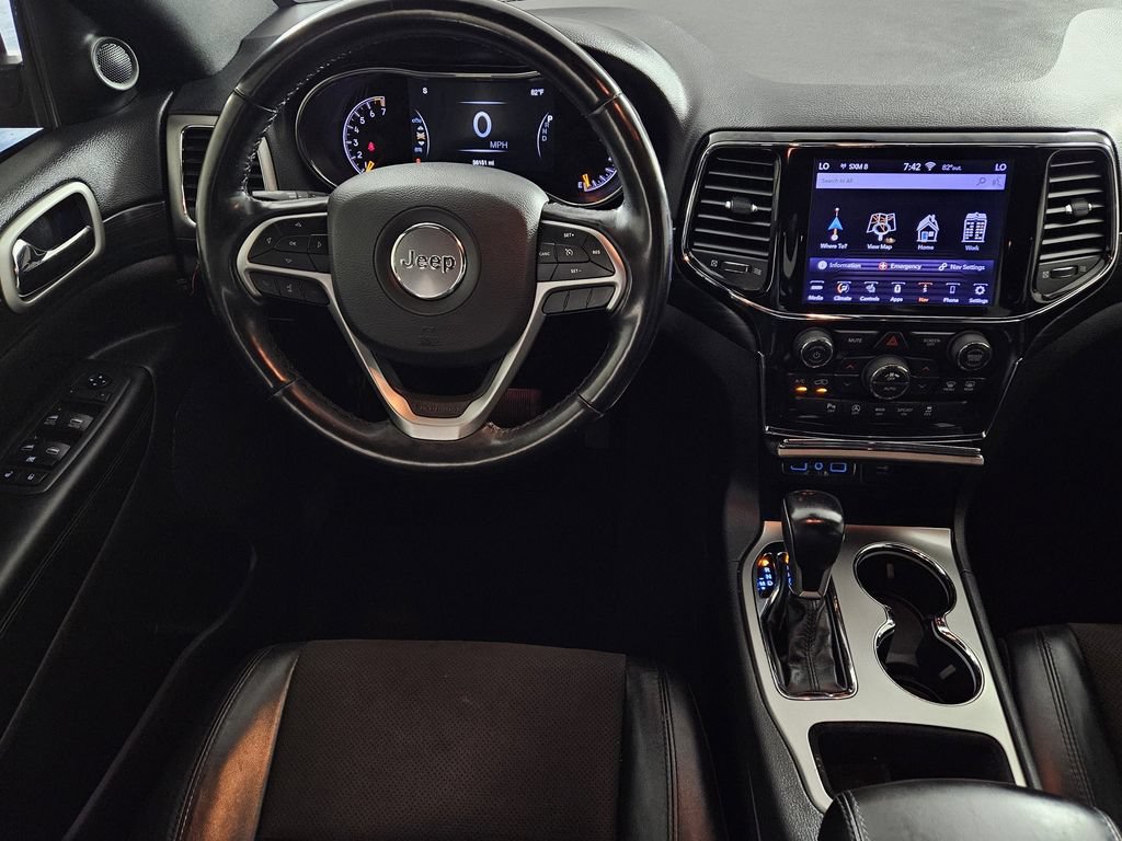 Used 2020 Jeep Grand Cherokee Altitude RWD image 5