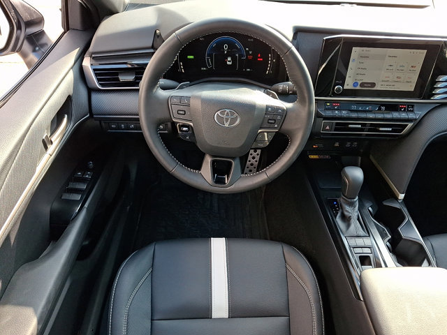 Used 2026 Toyota Camry XLE w/ Convenience Package image 12