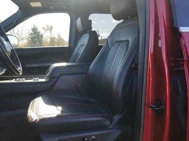 Used 2022 Ford Expedition Limited image 12