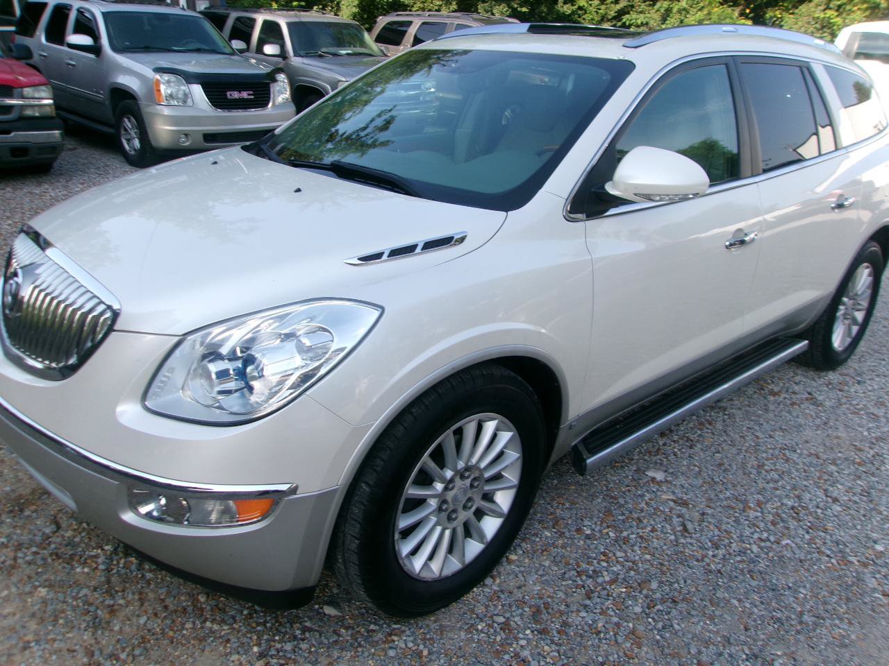 Used 2008 Buick Enclave CXL w/ Entertainment Package #2 FWD image 2