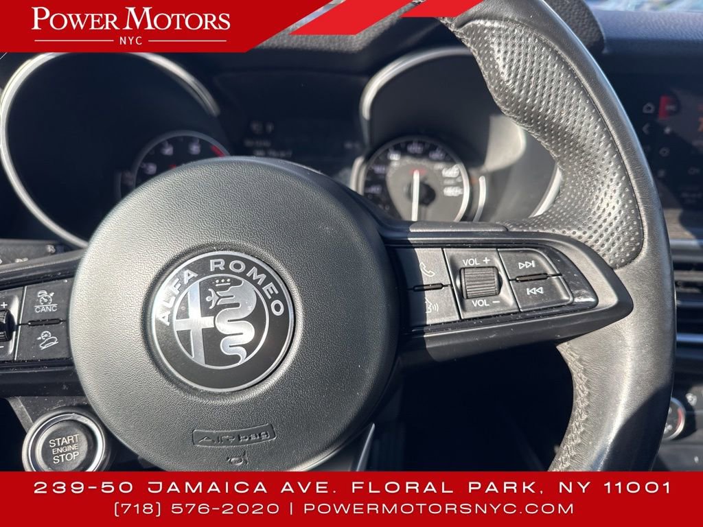 Used 2023 Alfa Romeo Stelvio Ti image 37