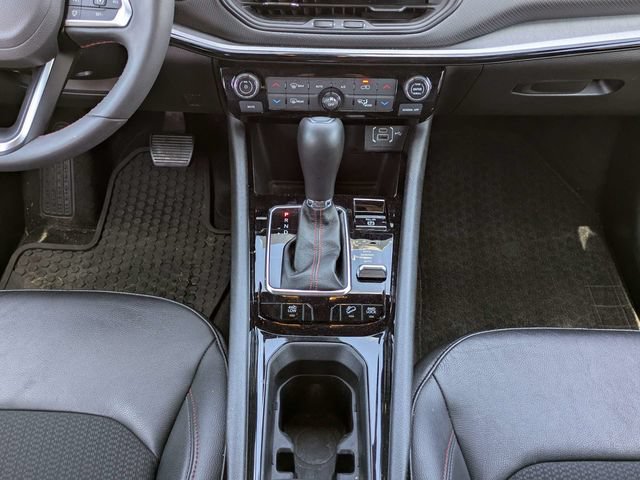 Used 2025 Jeep Compass Trailhawk AWD/4WD image 19