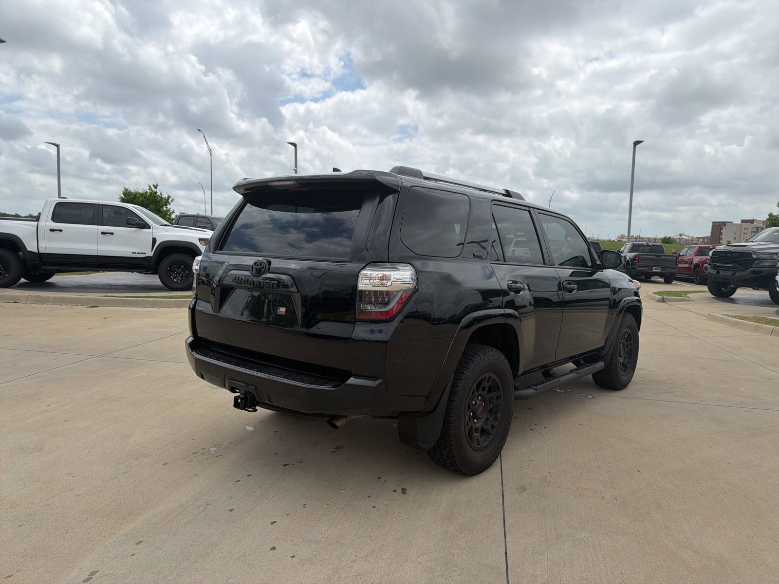 Used 2024 Toyota 4Runner SR5 image 5