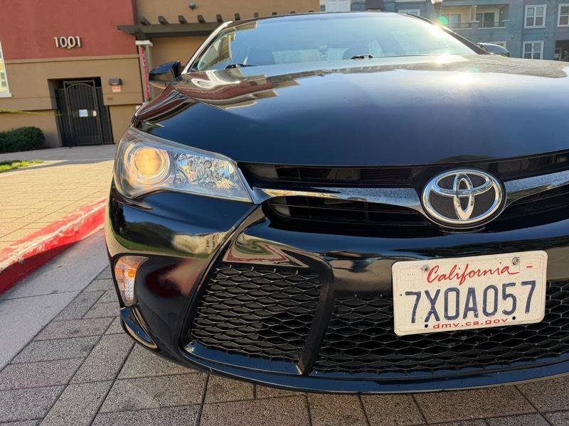 Used 2017 Toyota Camry SE FWD image 17