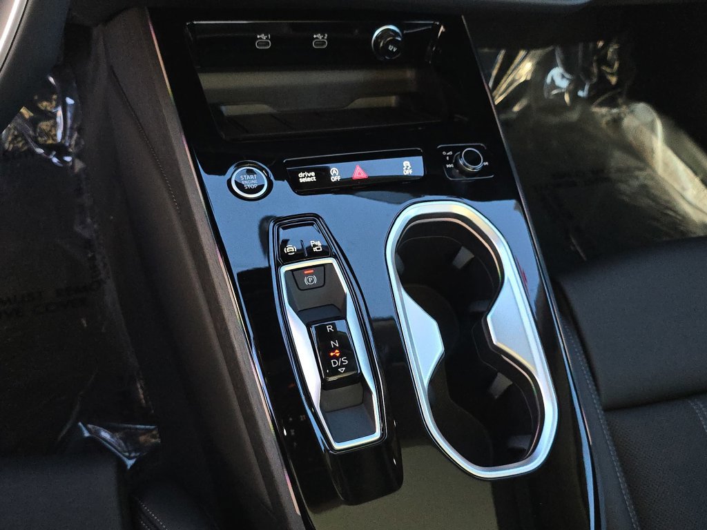 New 2026 Audi A6 Premium Plus AWD/4WD image 28