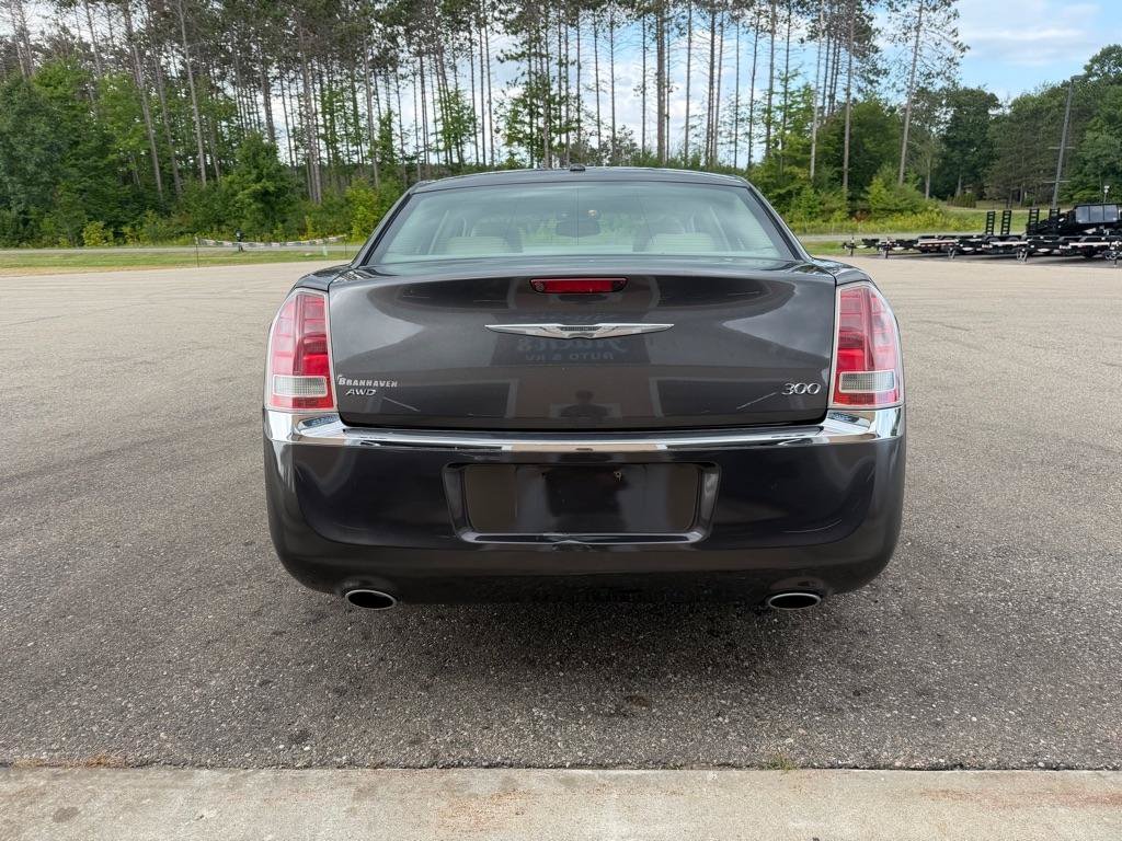 Used 2013 Chrysler 300 AWD w/ Driver Convenience Group image 5