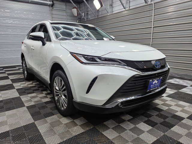Used 2024 Toyota Venza Limited AWD/4WD image 4