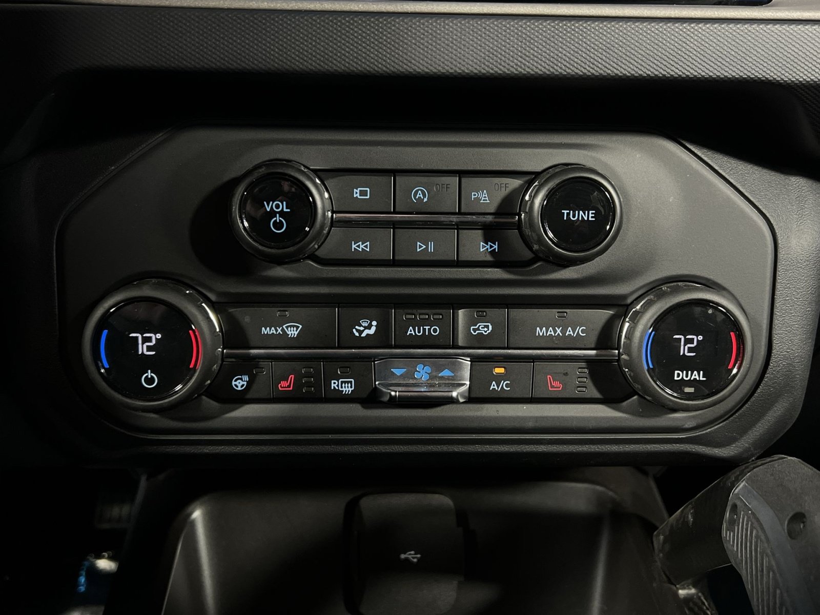 Used 2024 Ford Bronco Raptor w/ Interior Carbon Fiber Pack 6 AWD/4WD image 21
